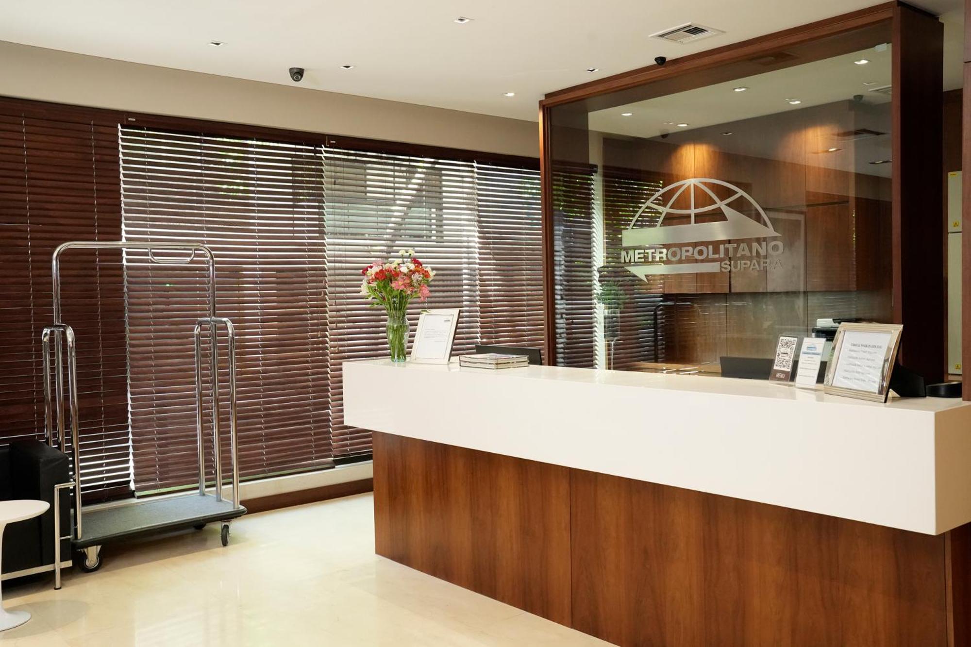 בואנוס איירס Hotel Metropolitano Supara מראה חיצוני תמונה